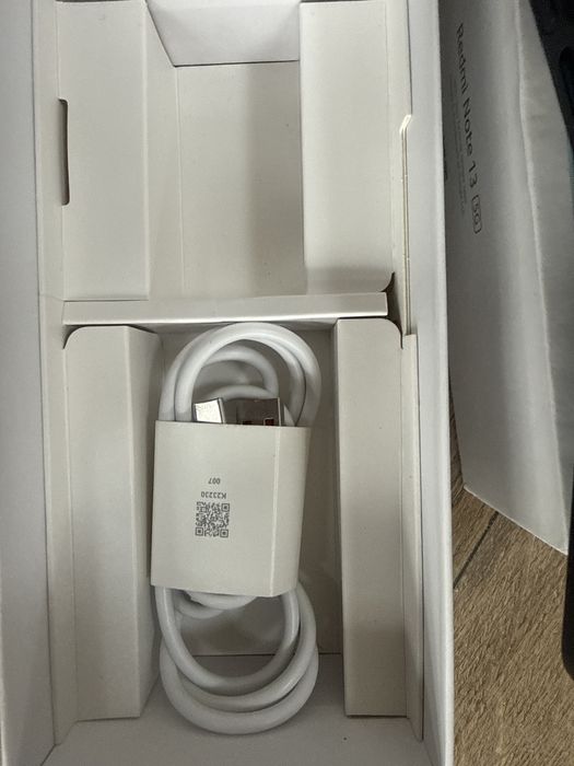 Redmi note 13 5g black 8/256gb Гаранция!Перфектен!