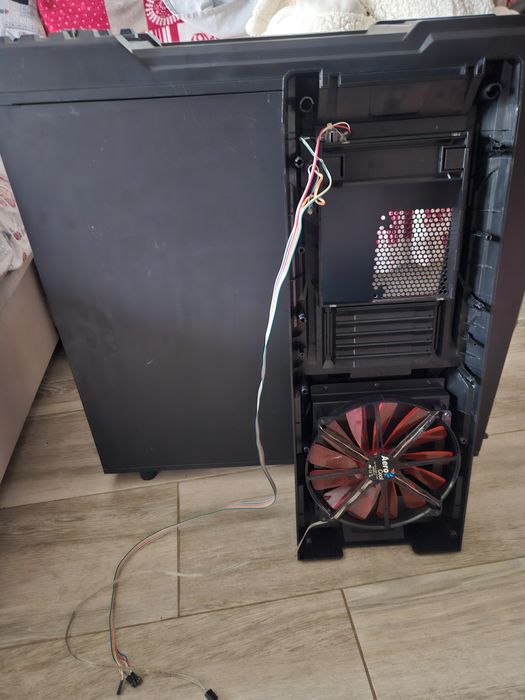 Carcasa AeroCool Strike-X ST Ultimate Gaming Tower