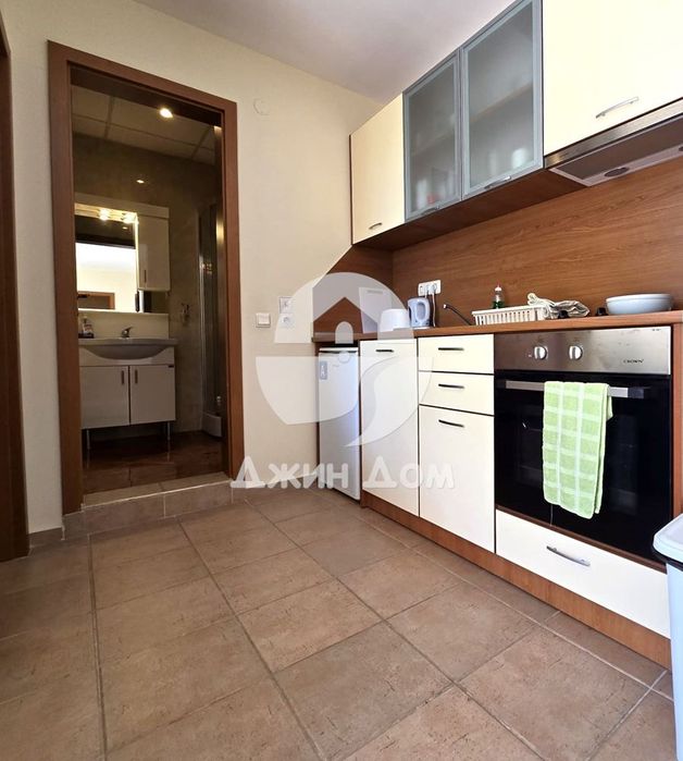 Продава се Тристаен апартамент в к.к. Слънчев бряг - 65 кв.м за 1154 €/кв.м - Снимка #2