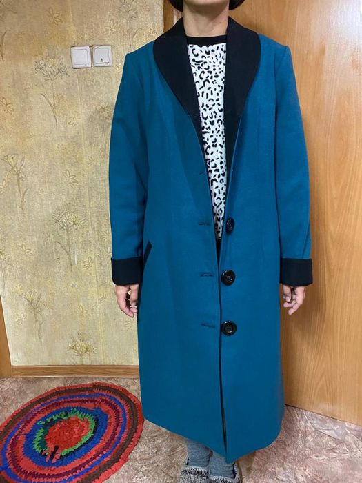 Пальто женское .