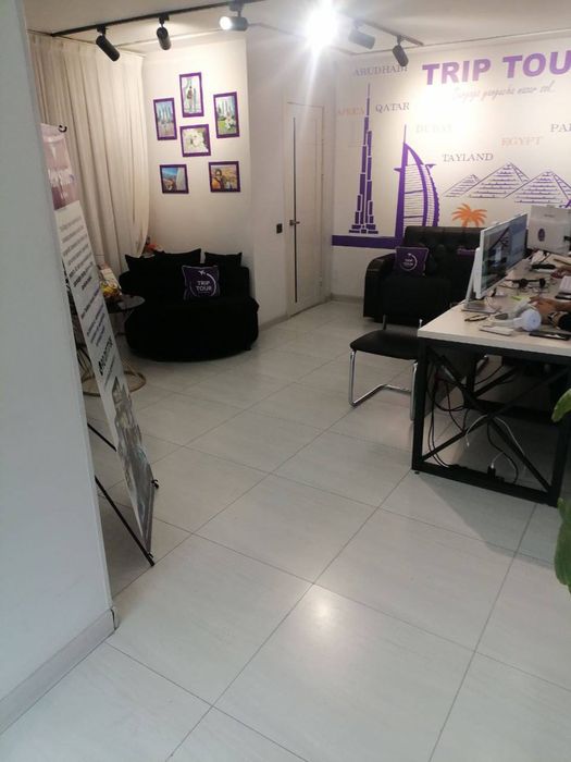 Улица шота руставели сдается офис 40м2 2 комнат