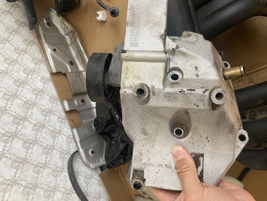 Мерс 3.2 2.8 запчасть лупарик