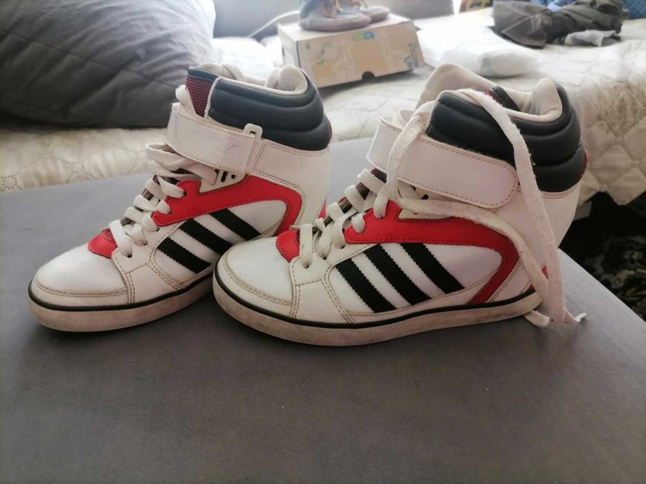 Adidas маратонки платформи