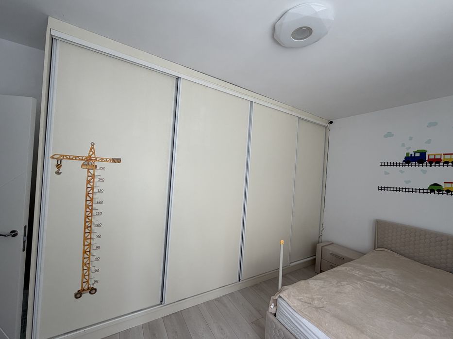 Vând apartament Selimbar