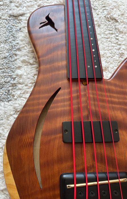 Бас китара BIRD YC5 2016