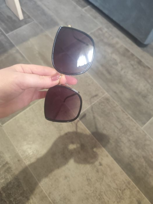 Дамски слънчеви очила.