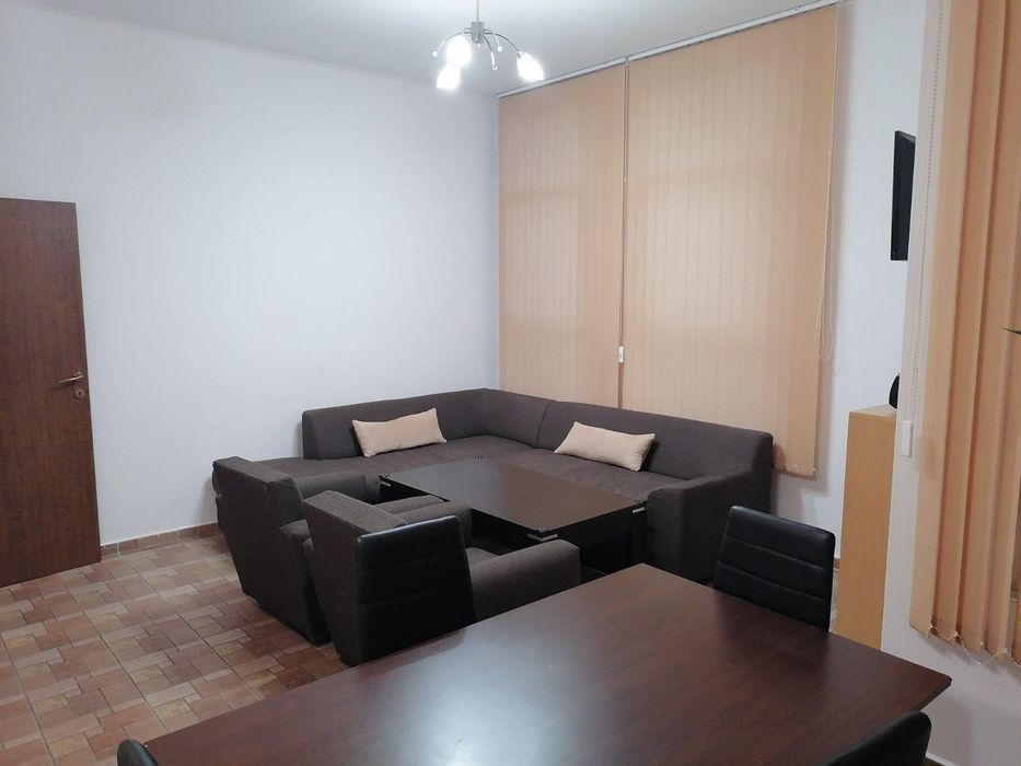 Тристаен апартамент под наем в ж.к. Студентски град, 2148834