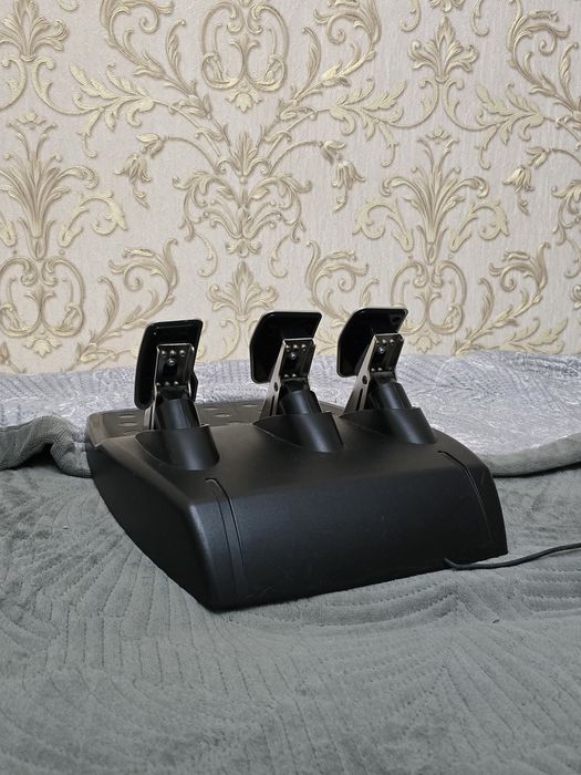 Игровой руль Logitech g923 trueforce