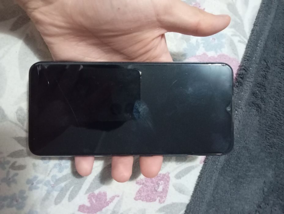 телефон realme c25