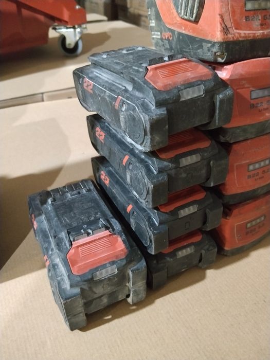 Hilti зарядни и батерии
