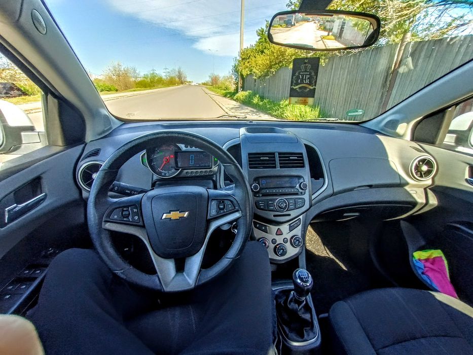 Vând/schimb Chevrolet aveo 2012