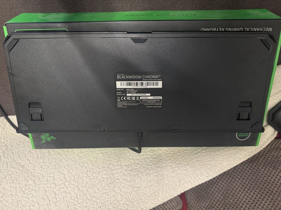 Клавиатура Razer Blackwidow chroma v2