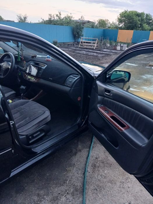 Продам Toyota Camry 2003 год,европеец,кожа