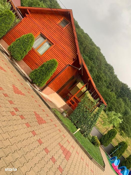Complex 6 cabanute, spre vanzare, in Sovata, in apropiere de Lacul Urs