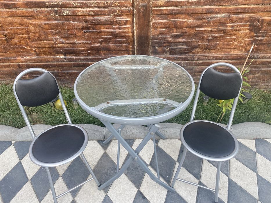 Masuta metalica de exterior cu scaune