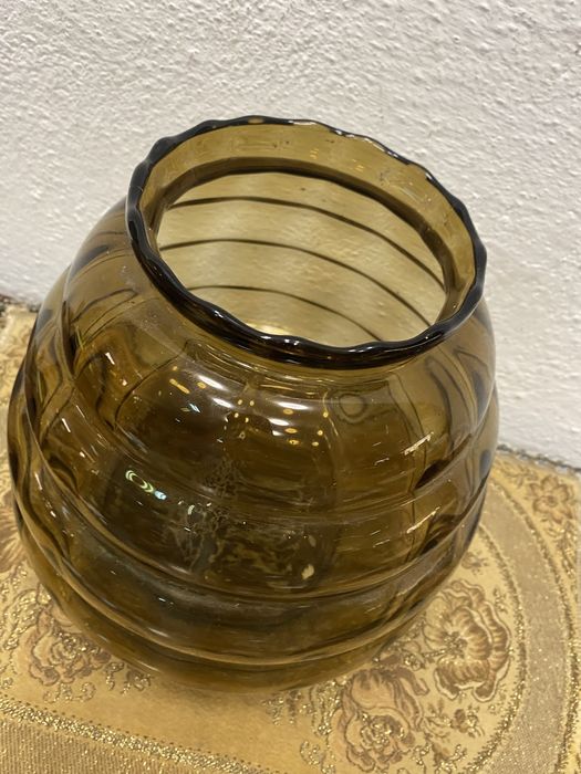 Италианска ваза от разтопено стъкло