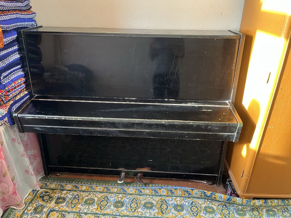 Pianino sotiladi | 700 000 soʻm