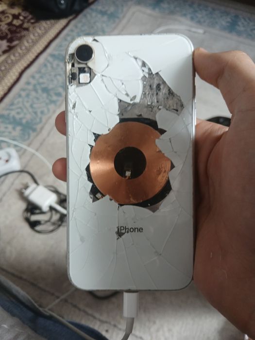 Айфон хр 64гега срочно