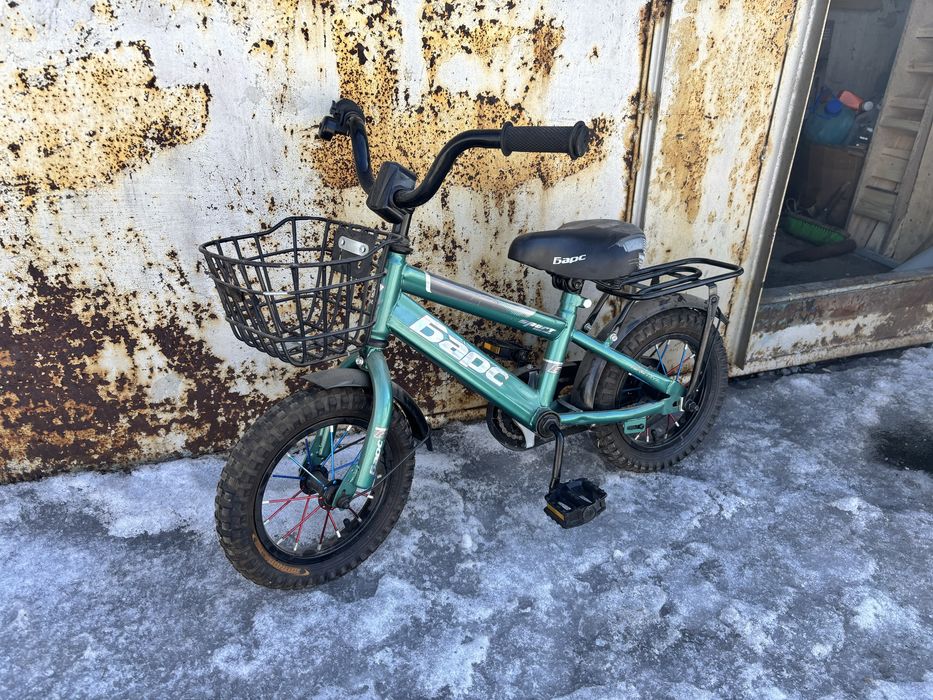 велосипед детский(до 5 лет где то)