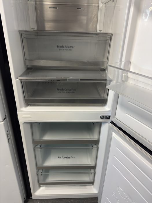 Combină frigorifică No Frost LG GBB72MCUFN