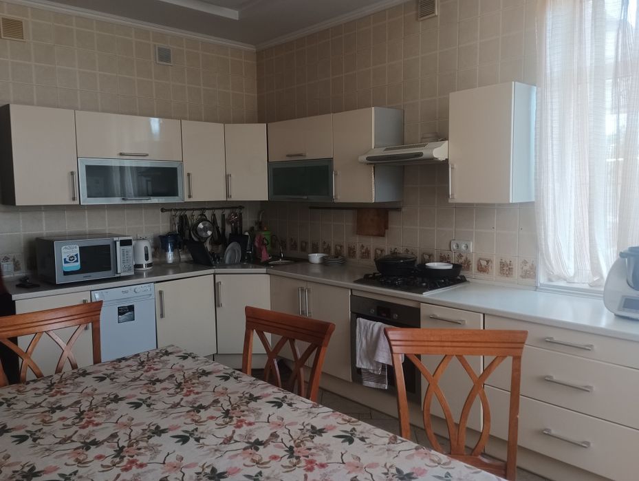 Продажа 2 этажного дома