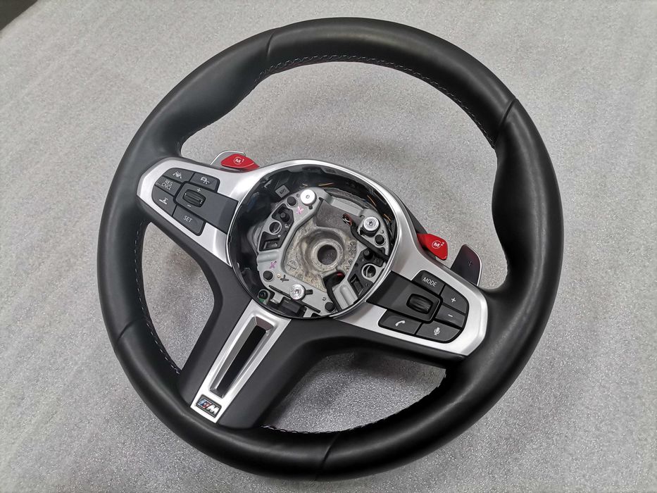 M Sport Черен Спортен Волан BMW X5M X6M M5 F90 M8 F91 F92 F93 F95 F96