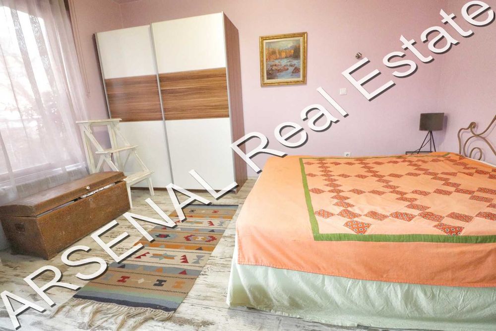 Дава се под наем Тристаен апартамент в София, Център - 110 кв.м за 700 € - Снимка #6