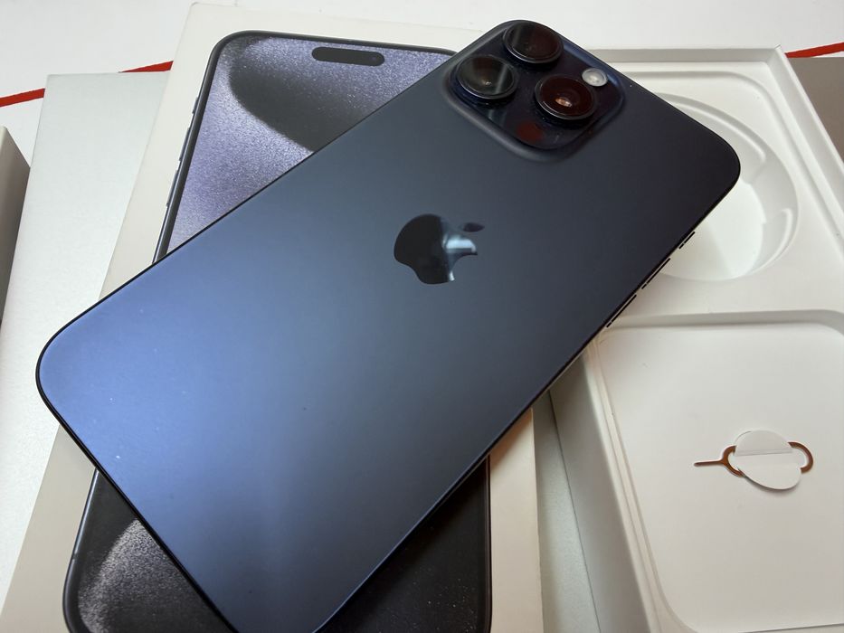 iPhone 15 Pro Max 256 Blue Отличен