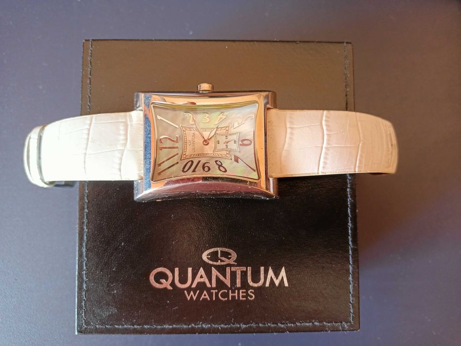 Продам наручные часы Quantum