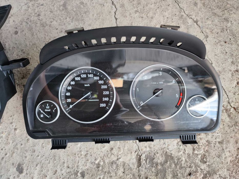 Хедъп и километраж Headup BMW F10 F11 имам и табло