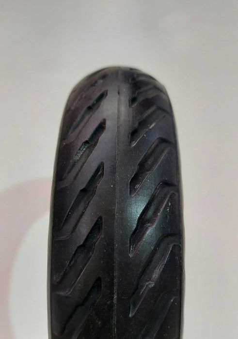 Бескамерная покрышка 8,5" на электросамокат ксиоми. Шина. Колесо. Red.