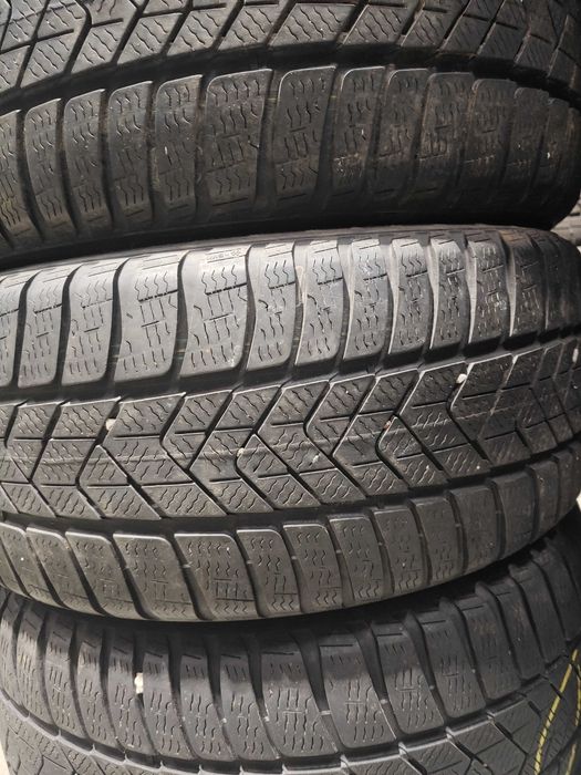 4бр.зимни гуми 235/50/20-255/45/20 Pirelli спорт пакет