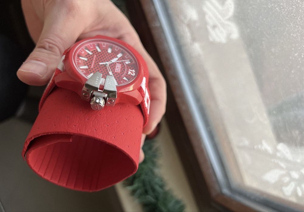 DIESEL чисто нов часовник