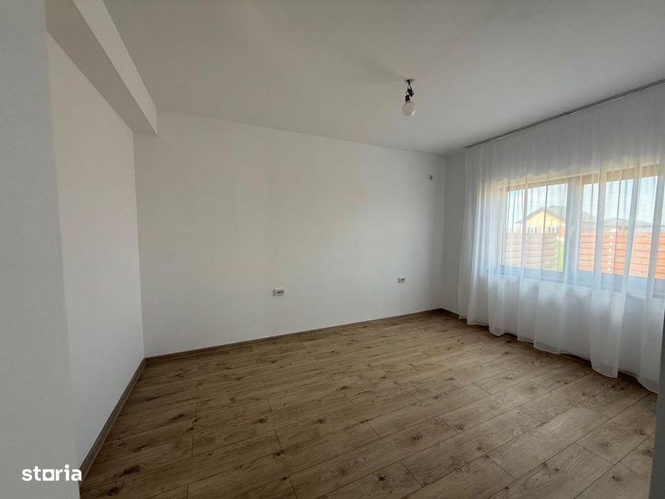 Casa individuala parter - 3 camere- 2 bai - teren 375mp