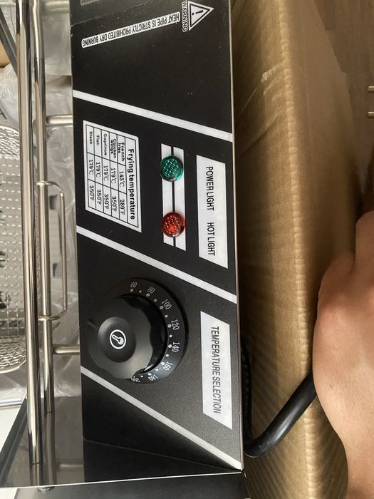 Продается фритюрница одинарный и двойной