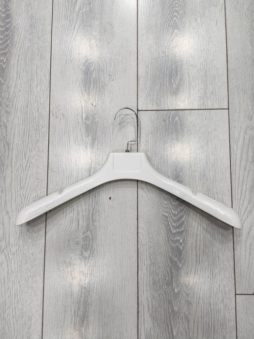 Вешалка для верхней одежды