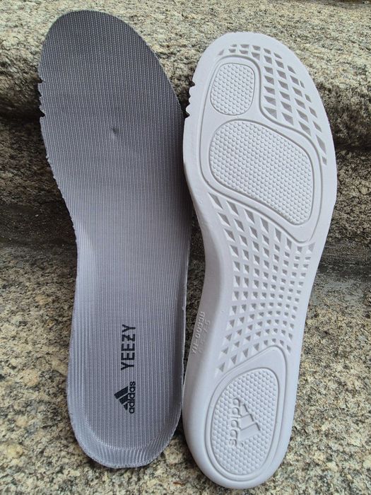 Маратонки adidas yeezy boost 380 , 42 номер