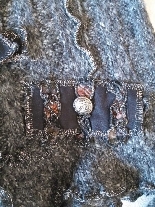 Топла, уникална жилетка