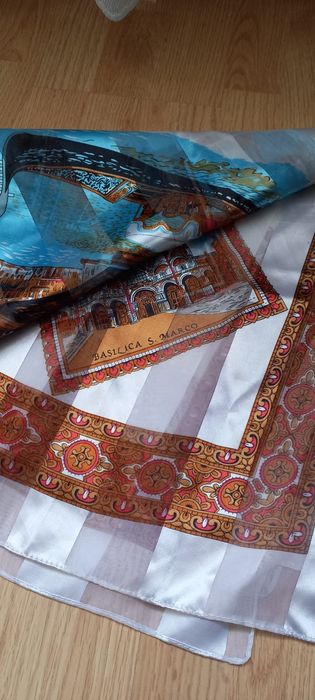 Eșarfa superba matase