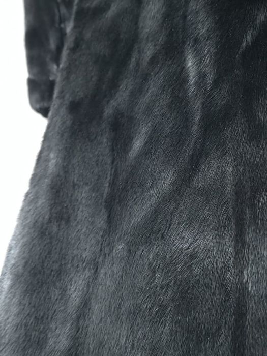 Продам норковую шубу