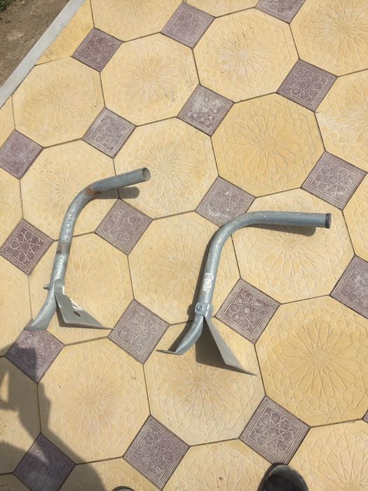 Ножка для спутниковой антенны