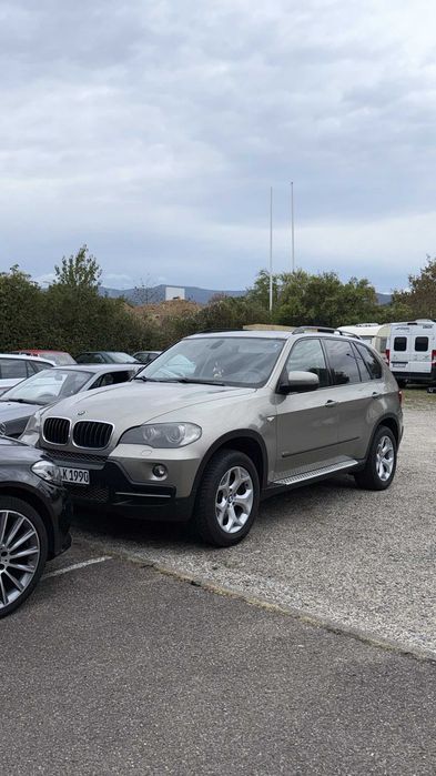Bmw x5.Motor defect 3100€