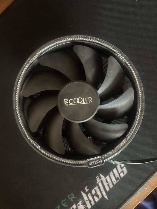 Продам кулер от процессора Pccoler