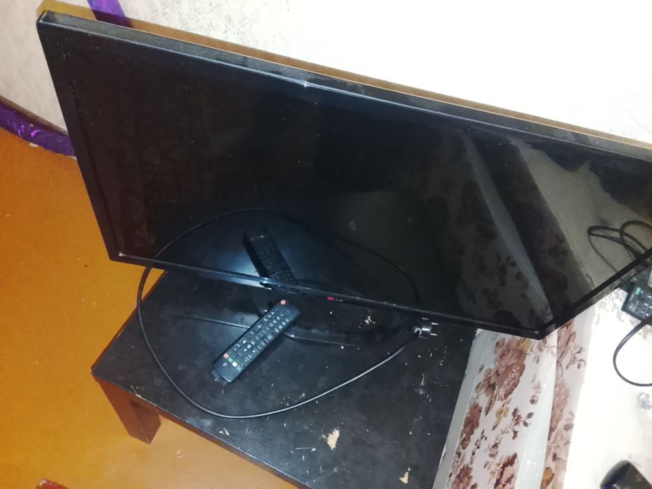Продам телевизор LG
