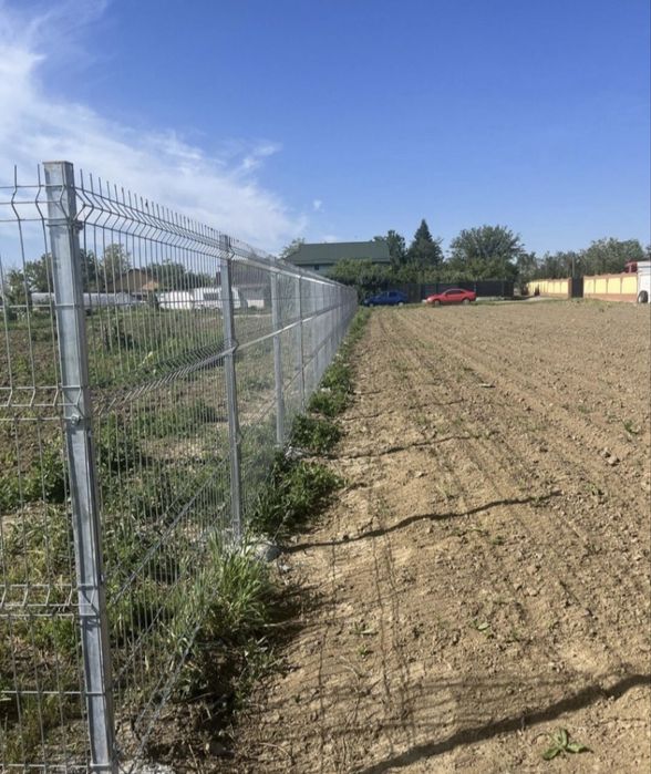 Vand si fac garduri din plasa borduratā