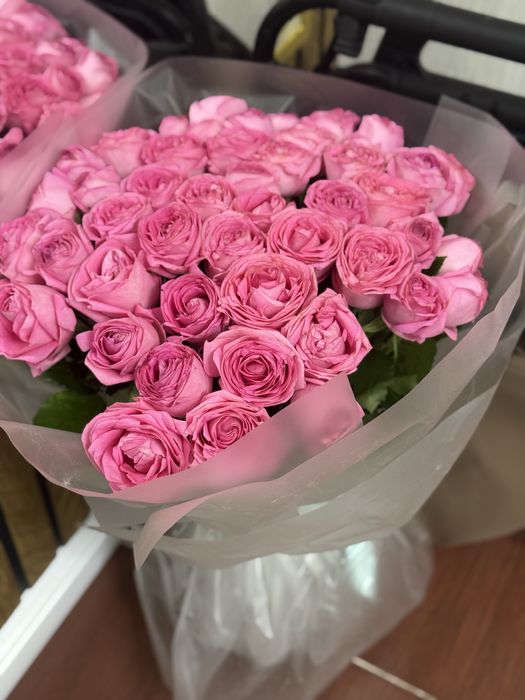 Цветы роза розовые 51шт