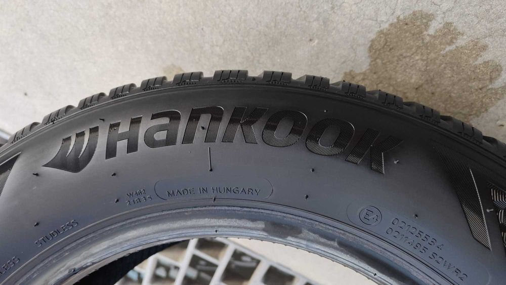 Set 4 anvelope de iarna hankook 185/65/R15 dot 35/24 pret.700 lei