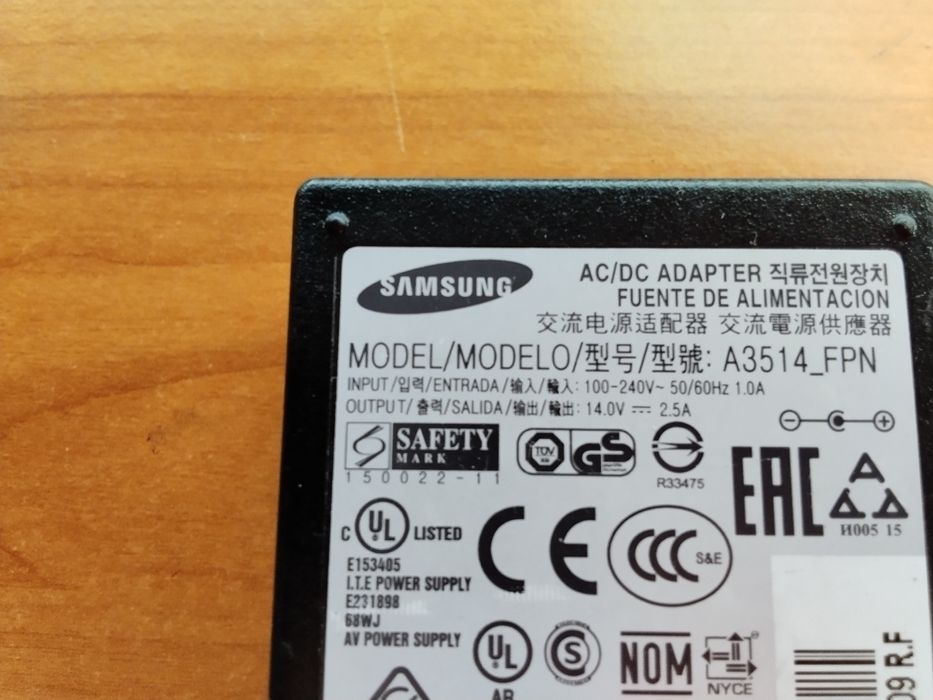 много ценно и оригинално захранване за монитори на Самсунг 14 волта