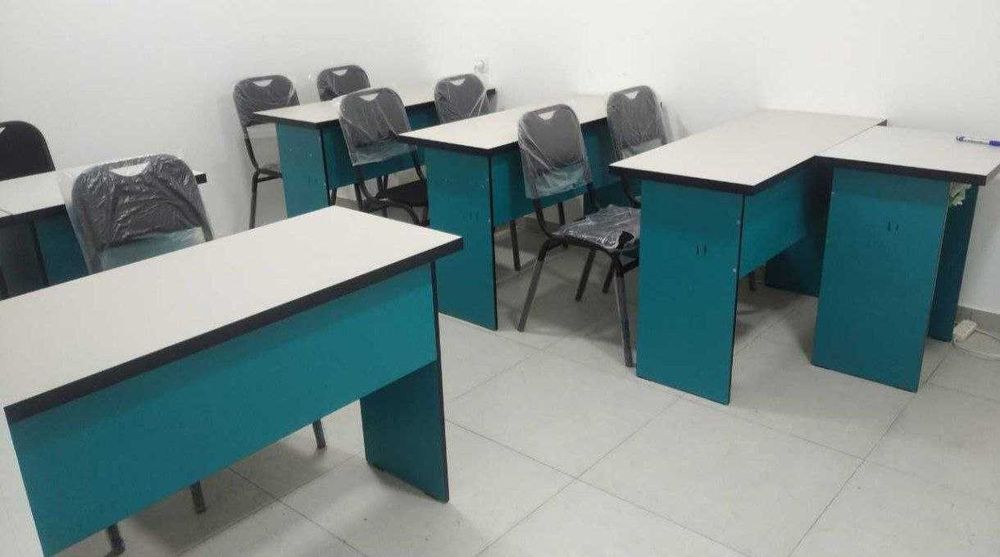 Tayyor o'quv xonalari mebellari bilan