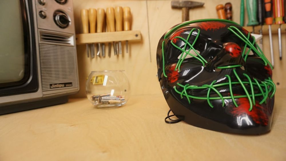 Маски светящиеся